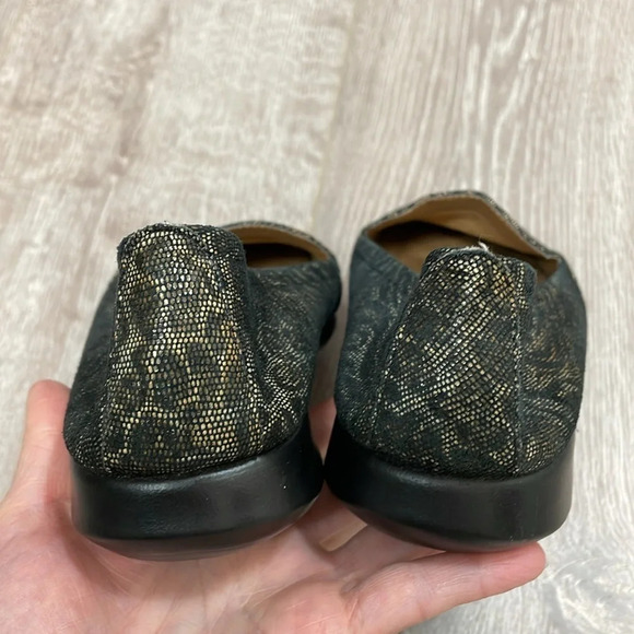 NWOT Aerosoles Army Leather Animal Print Slip On Flats 7.5M - Picture 14 of 15